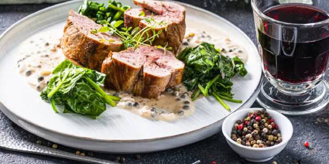 RECEPTY NEJEN NA TRADIČNÍ ČESKÉ OMÁČKY