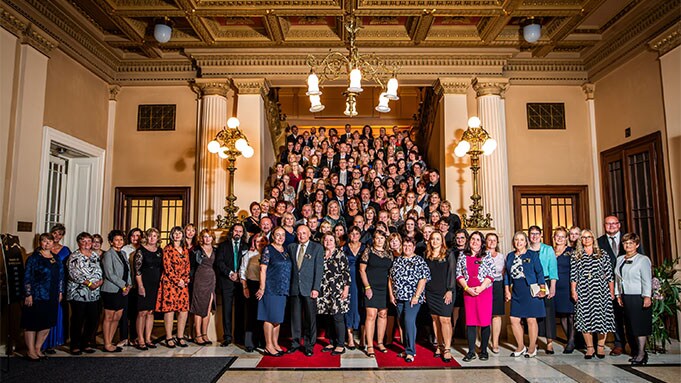 Dalších 185 zaměstnanců vstoupilo do Albertova prestižního Klubu 25