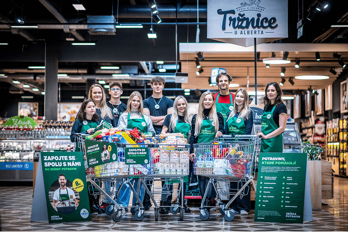 Letošní podzimní kolo Sbírky potravin v prodejnách Albert bylo rekordní